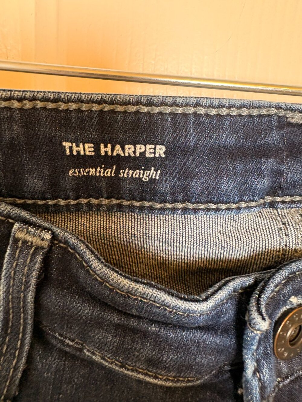 AG Adriano Goldschmied Harper Raw Hem Straight Jeans Medium Wash 28R - Picture 4 of 9